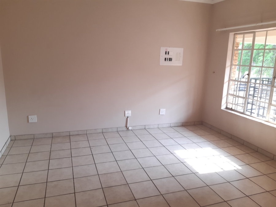 2 Bedroom Property for Sale in Bult South North West